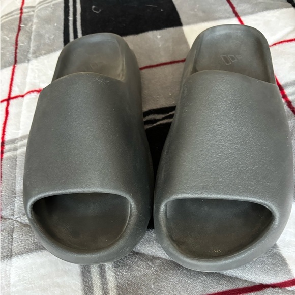 Yeezy slide navy with tag and box - Picture 2 of 5